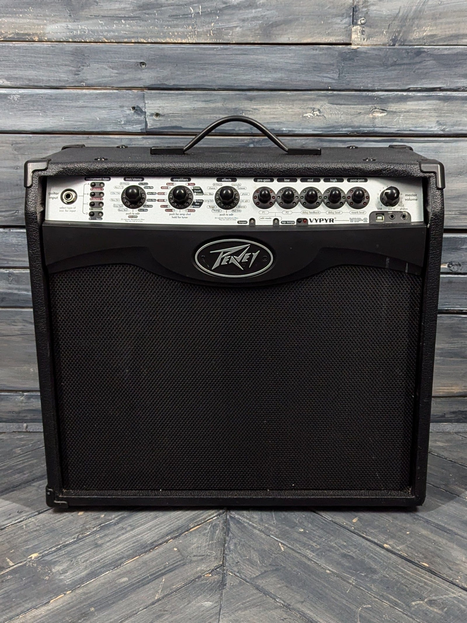 Used Peavey Vypyr VIP 2 front of the amp