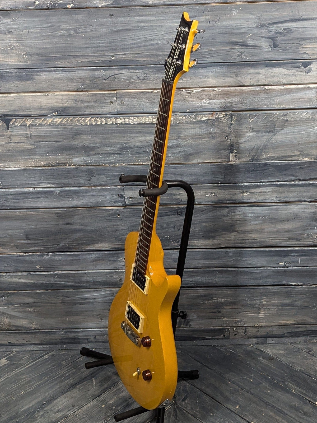 Used PRS SE Singlecut Korina full treble side view of the guitar