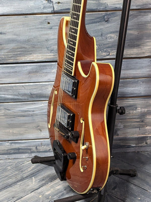 Used R.M. Olsen Guitars Ollandoc treble side view of the body