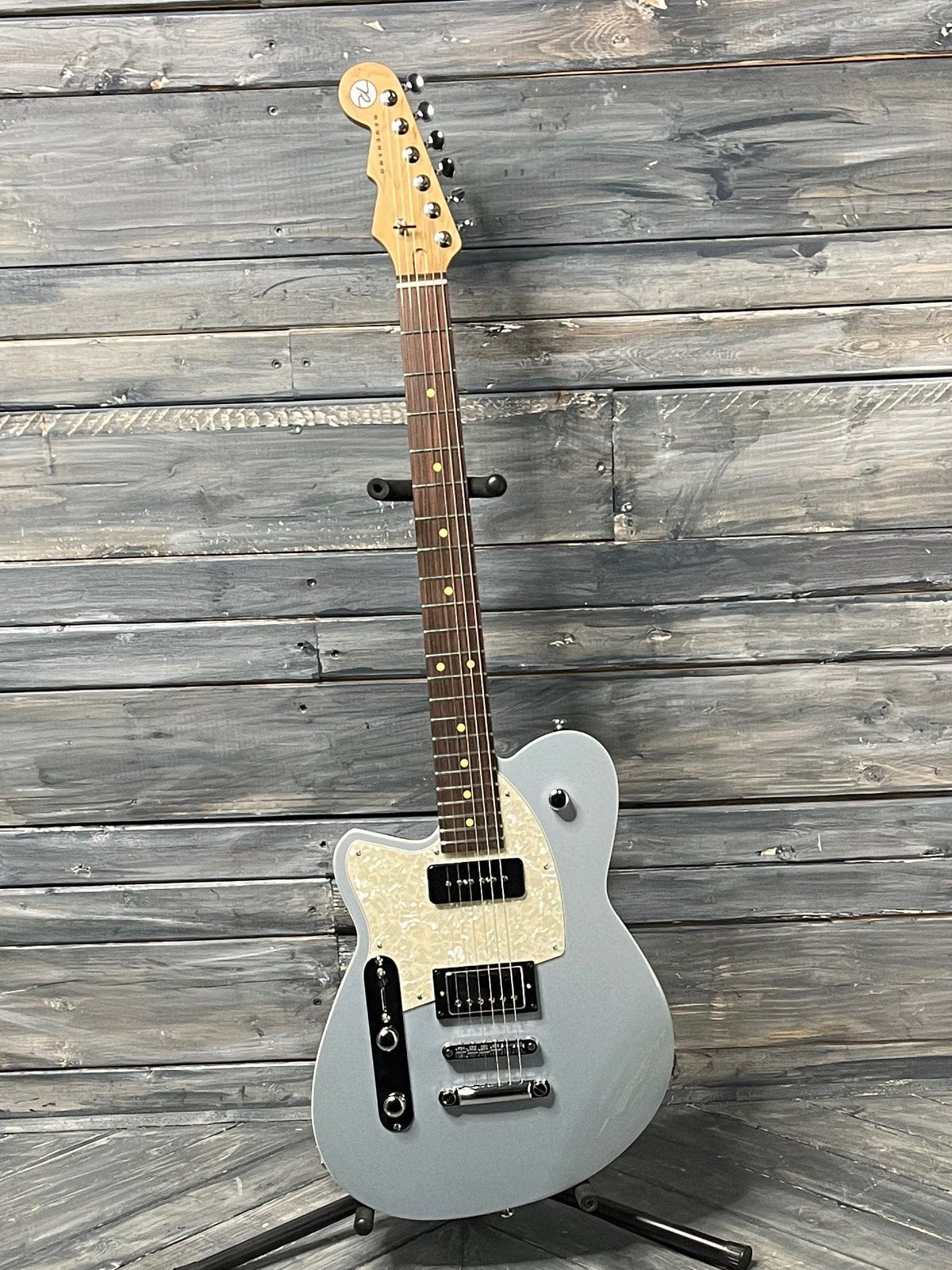 Reverend Left Handed Double Agent OG full view of the guitar