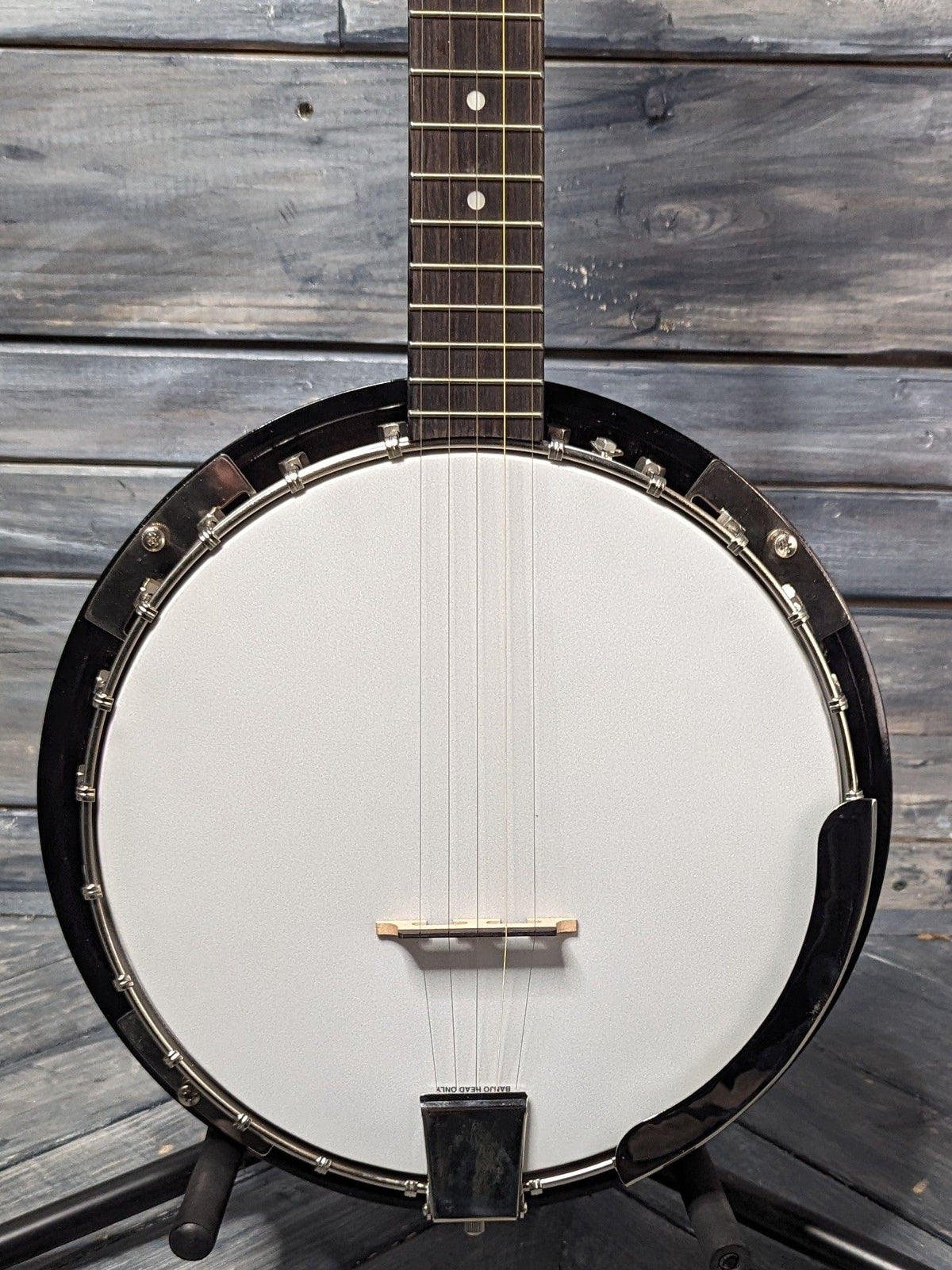 Savannah Left Handed SB-100L close up view of body of banjo