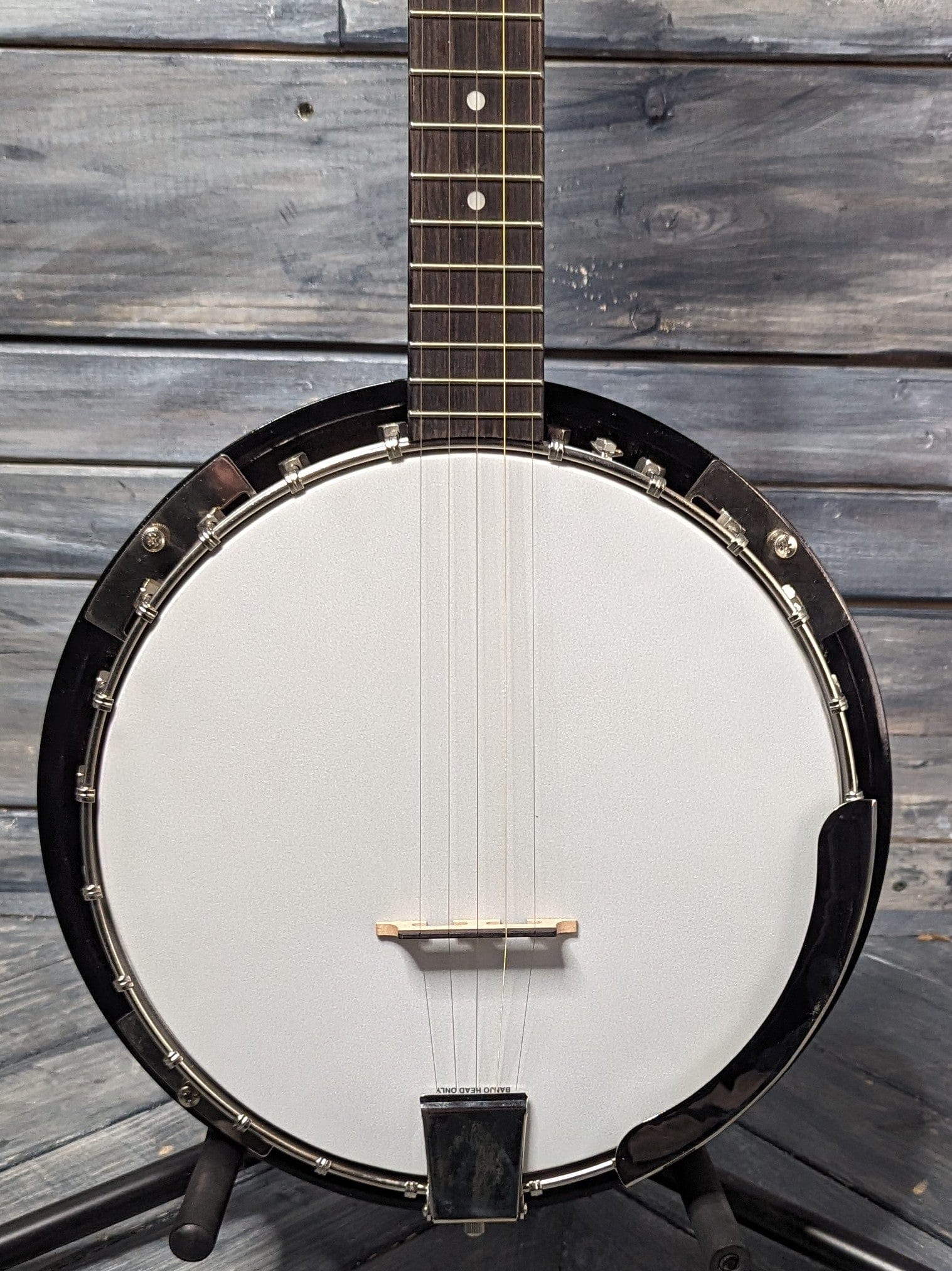 Savannah Left Handed SB-100L close up view of body of banjo