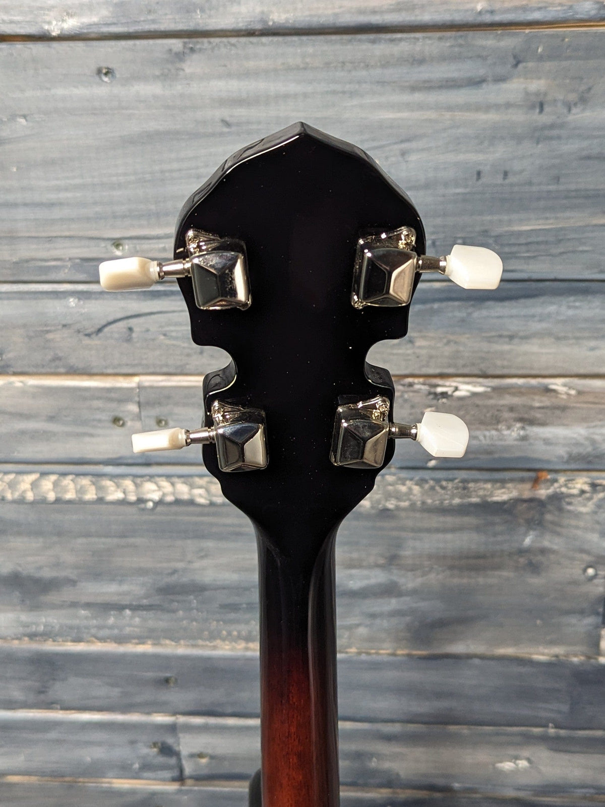 Savannah Left Handed SB-100L back of headstock