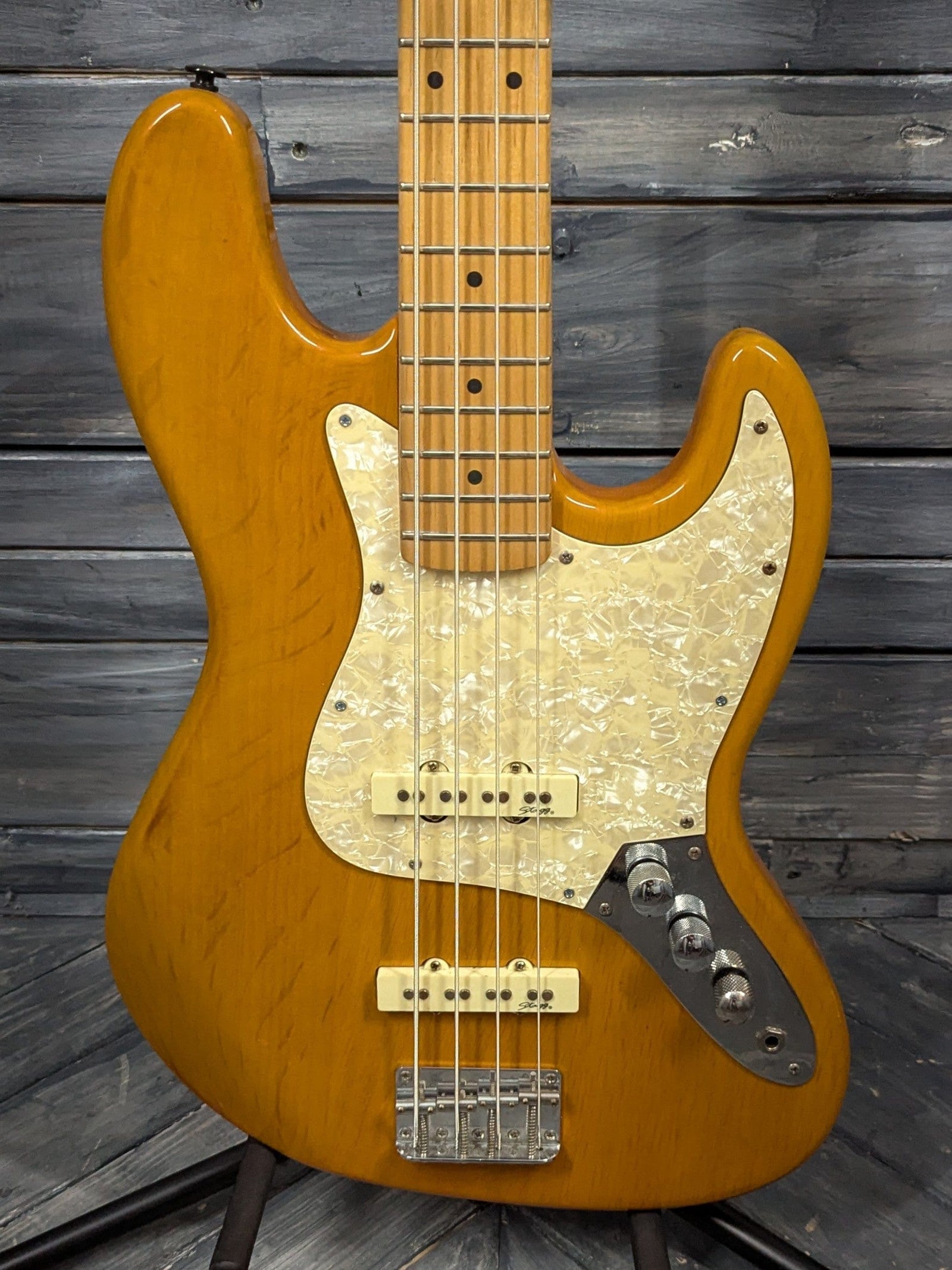 Used Stagg close up of the body