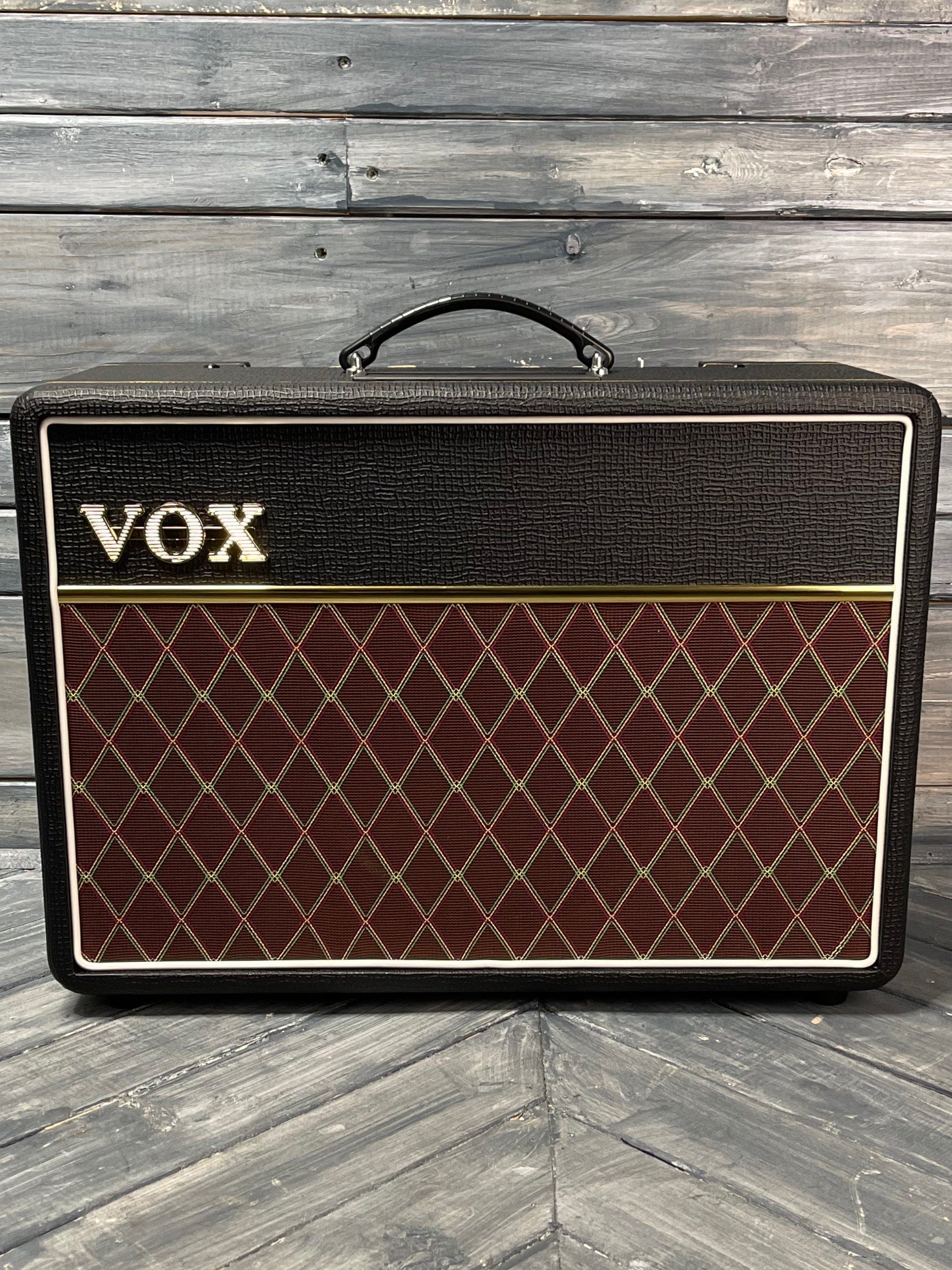 Vox AC10C1 front of amp