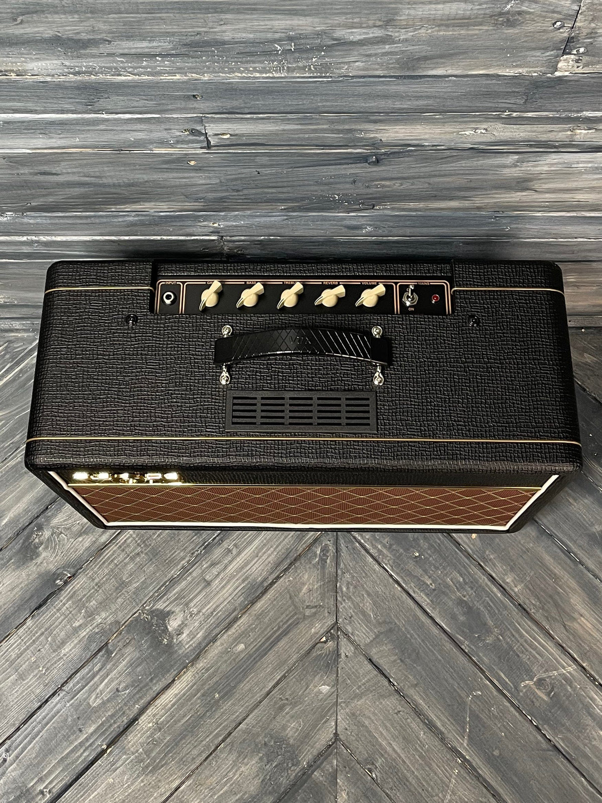 Vox AC10C1 top of the amp and controls