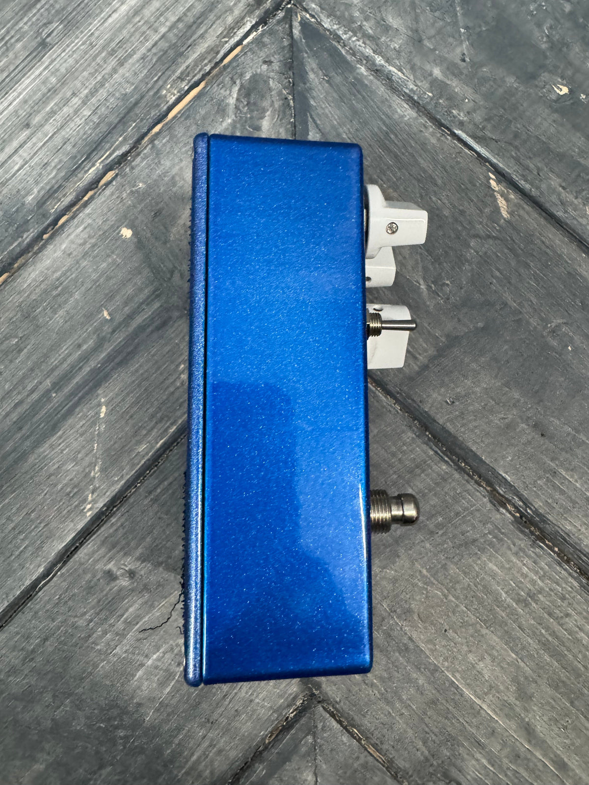 This is photo of the side of the pedal.