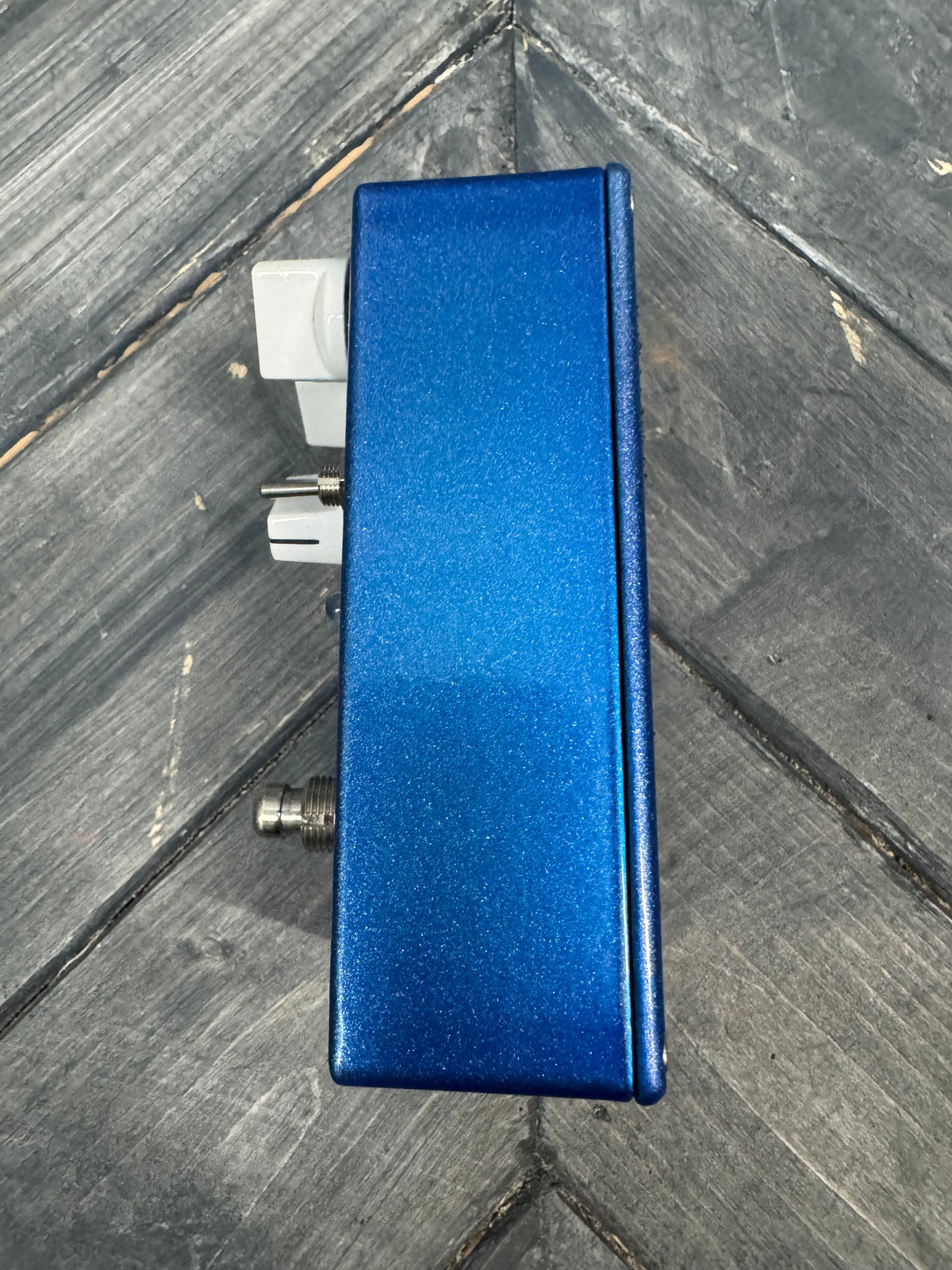 This is photo of the side of the pedal.