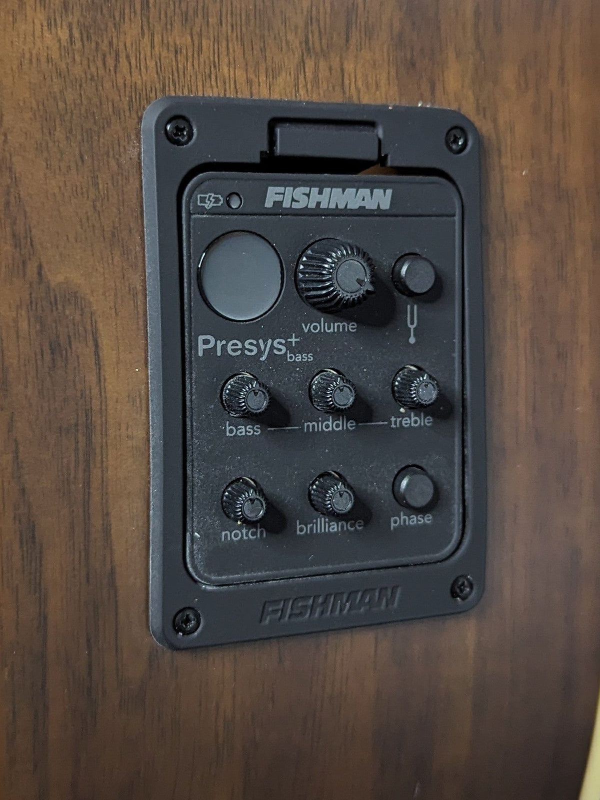 Warwick RockBass Left Handed close up of the pre-amp controls