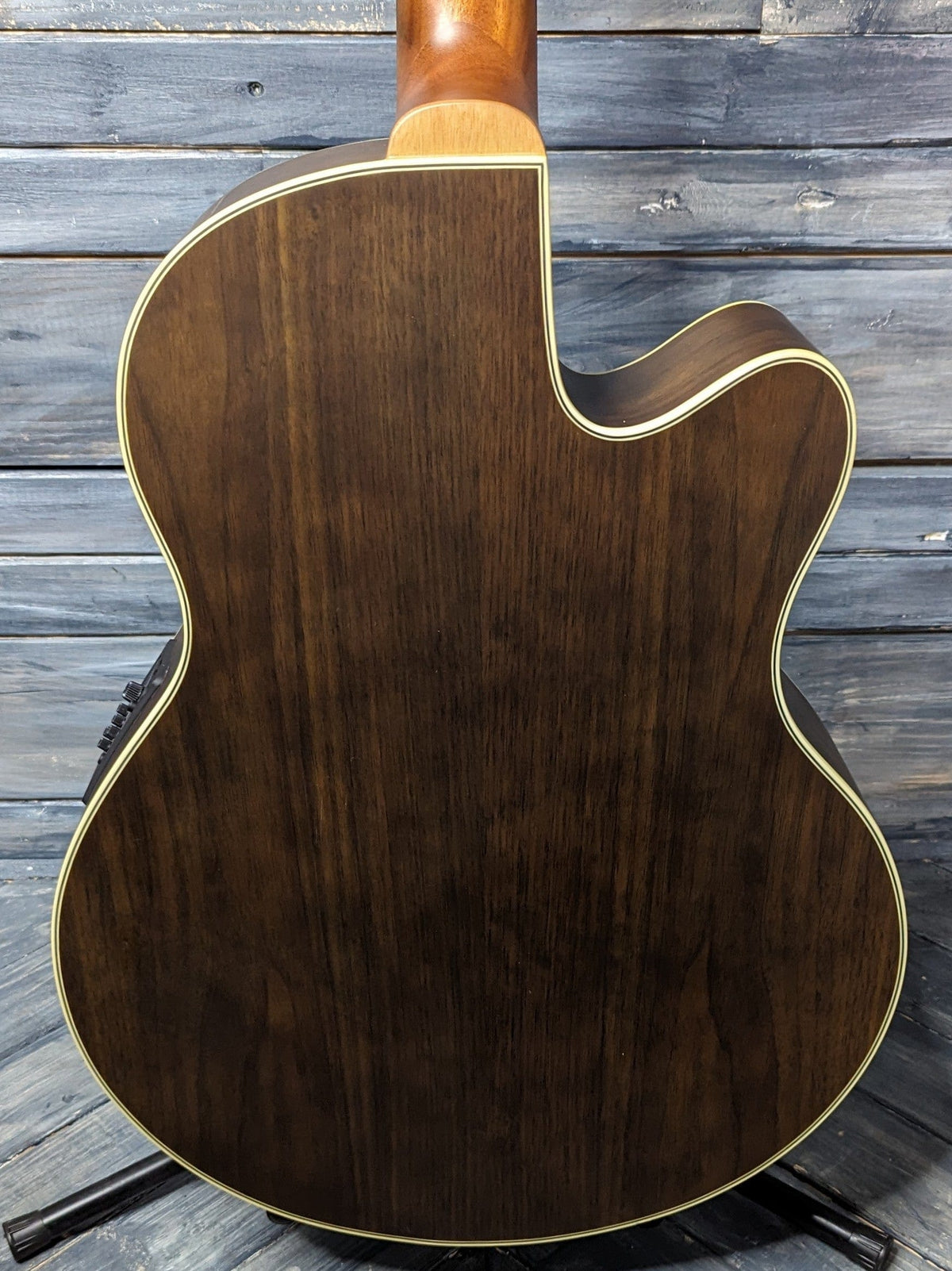 Warwick RockBass Left Handed close up of the back of the body