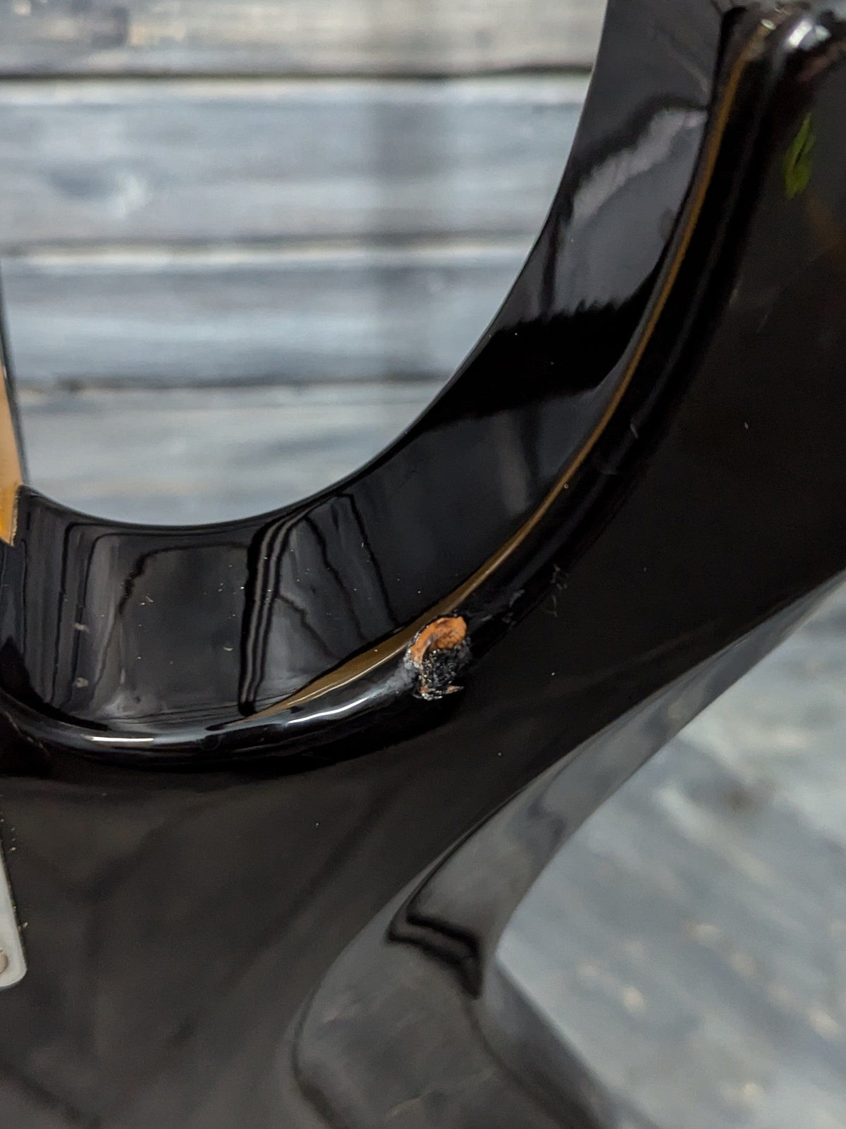 Used Yamaha Pacifica 112 close up of small chip in the finish