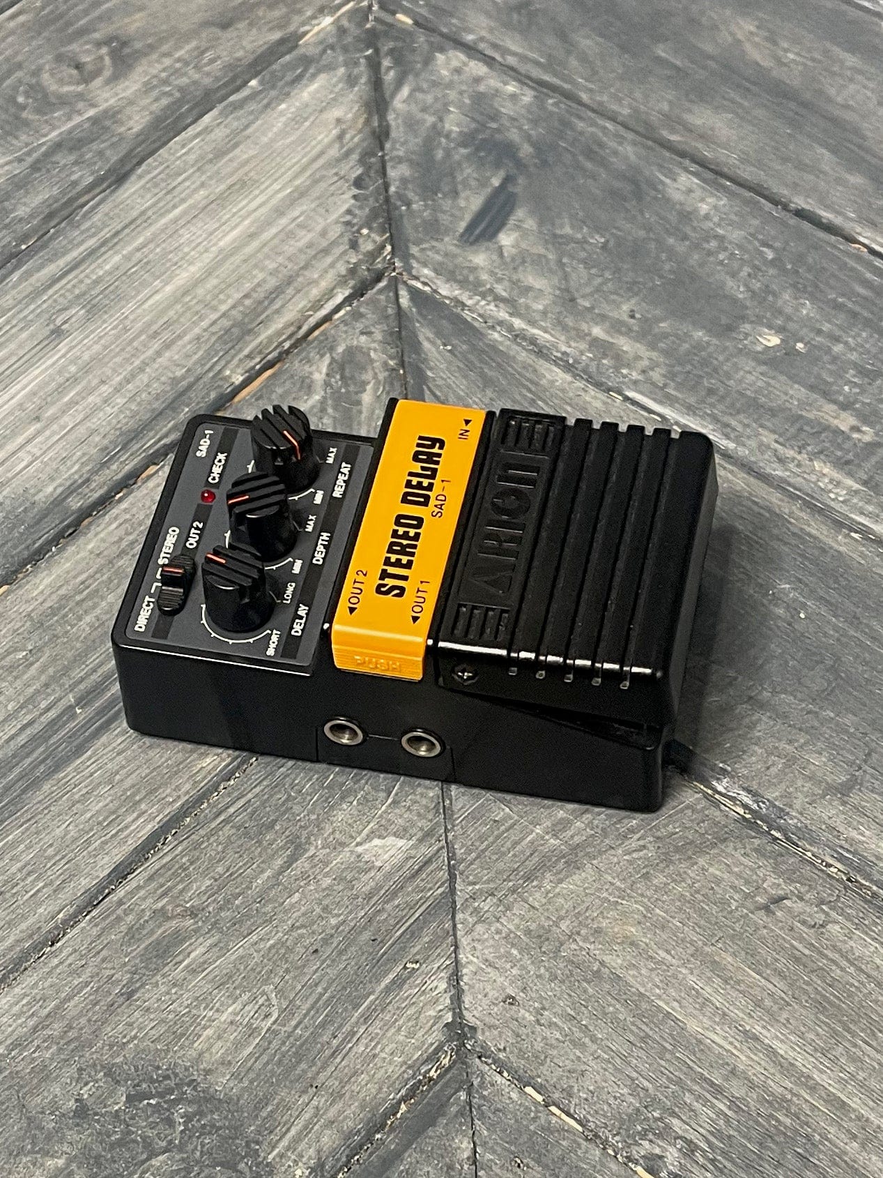 arion guitar pedals Used Arion SAD-1 Stereo Delay Effect Pedal