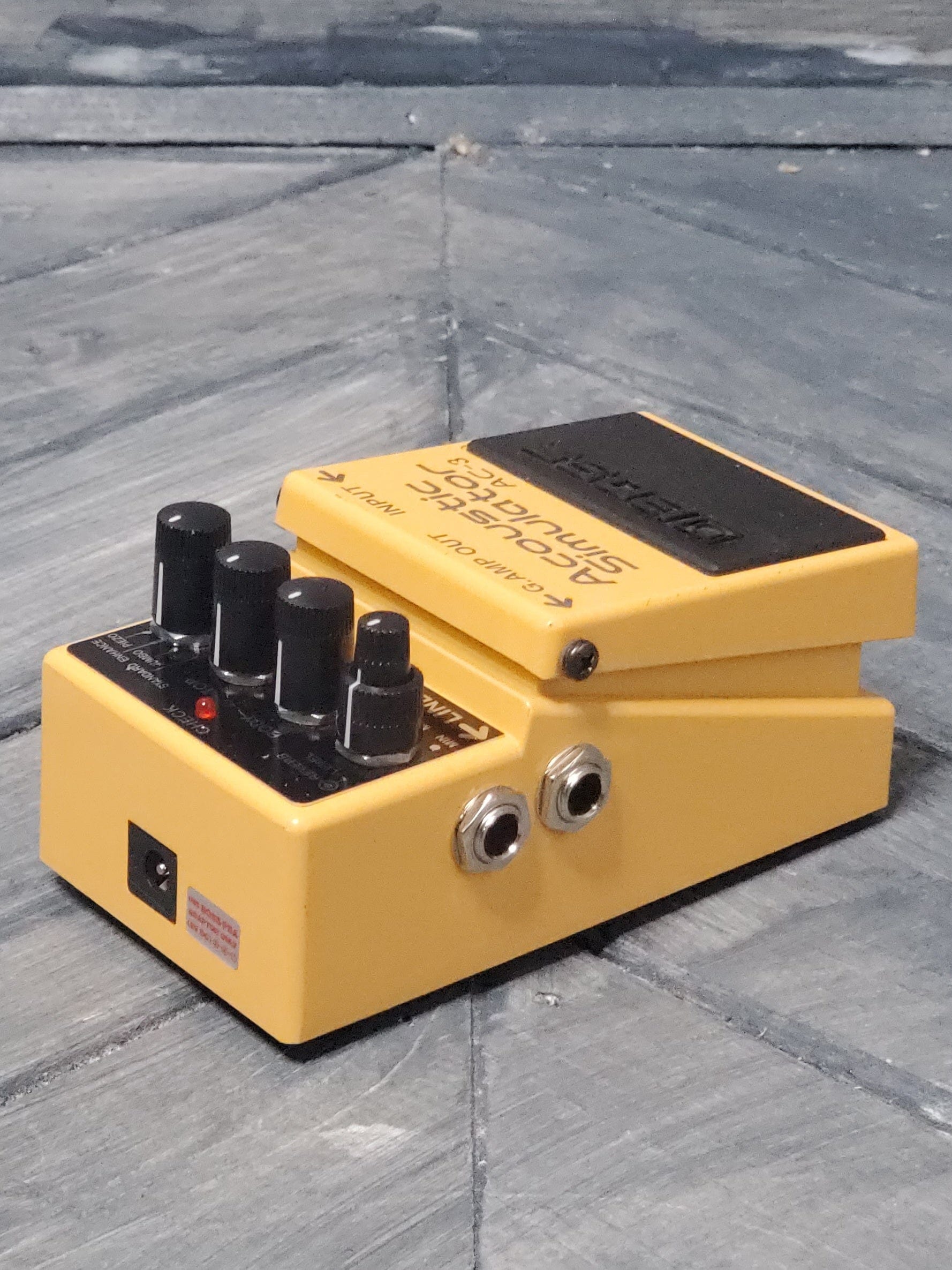 acoustic simulator pedal Used Boss AC-3 Acoustic Simulator Effect Pedal
