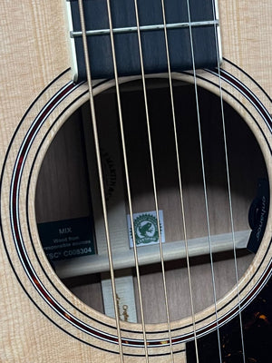 Martin OME Cherry close up of electronics in soundhole