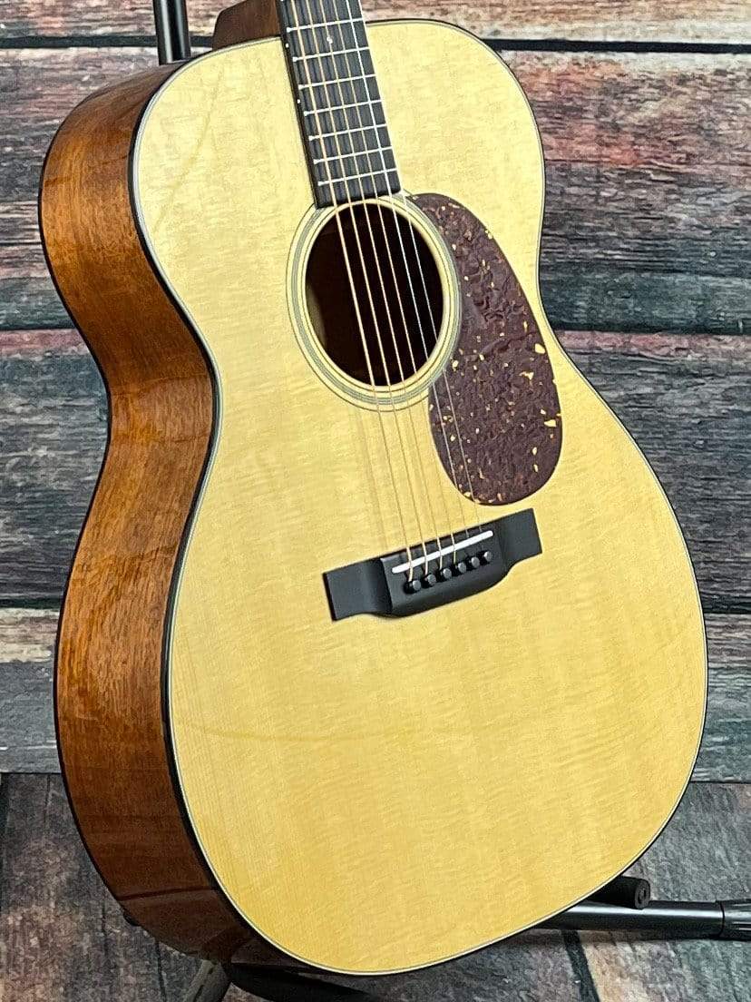 Martin 000-18 Standard Series Auditorium Acoustic Guitar