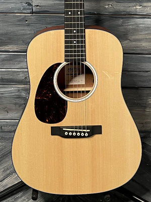Martin Left Handed DJR-10E close up view of body