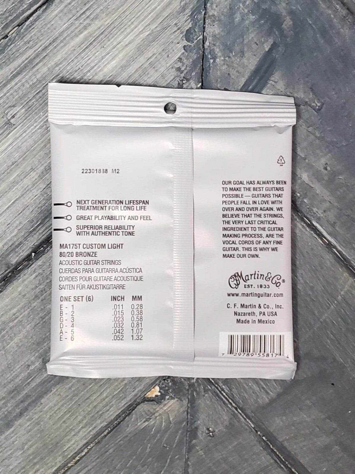 Martin MA175T Authentic Acoustic Lifespan 2.0 80/20 Bronze Acoustic Guitar Strings back of packaging