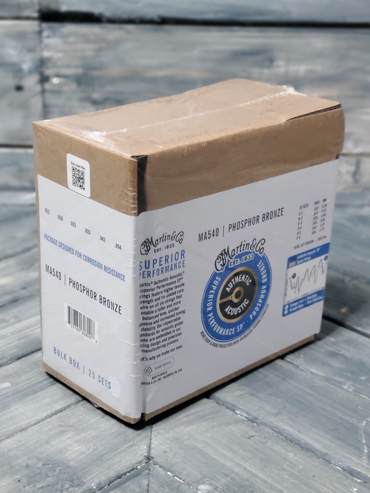 Martin MA540 Authentic Acoustic Strings back and side of box