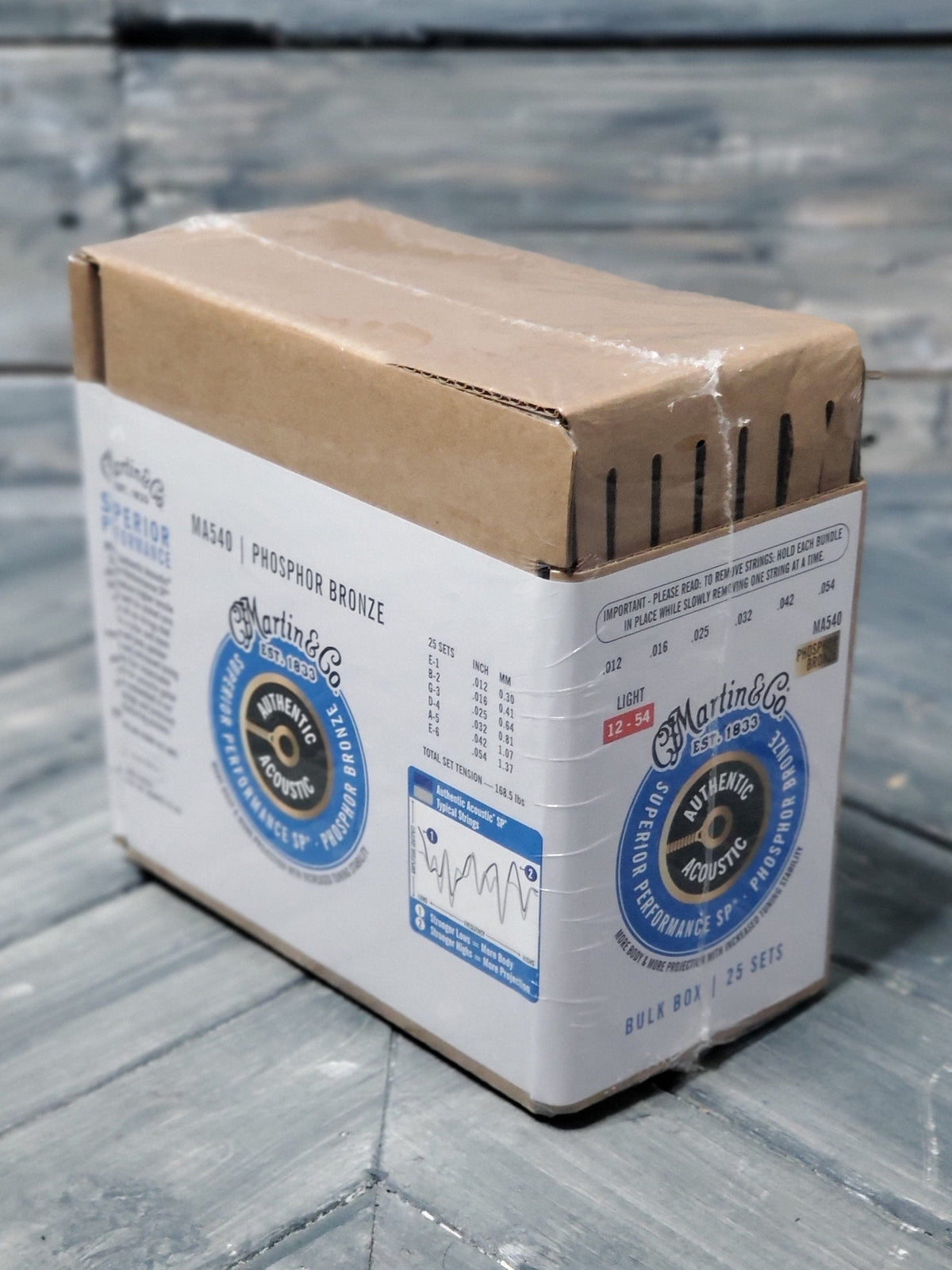 Martin MA540 Authentic Acoustic Strings front and side of box