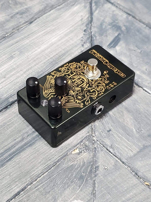 Catalinbread Galileo left side of pedal with output jack and power input