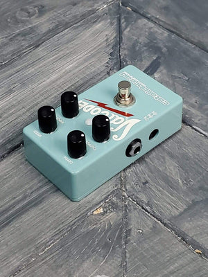 Catalinbread Valcoder Tremolo left side of pedal with output jack and power input