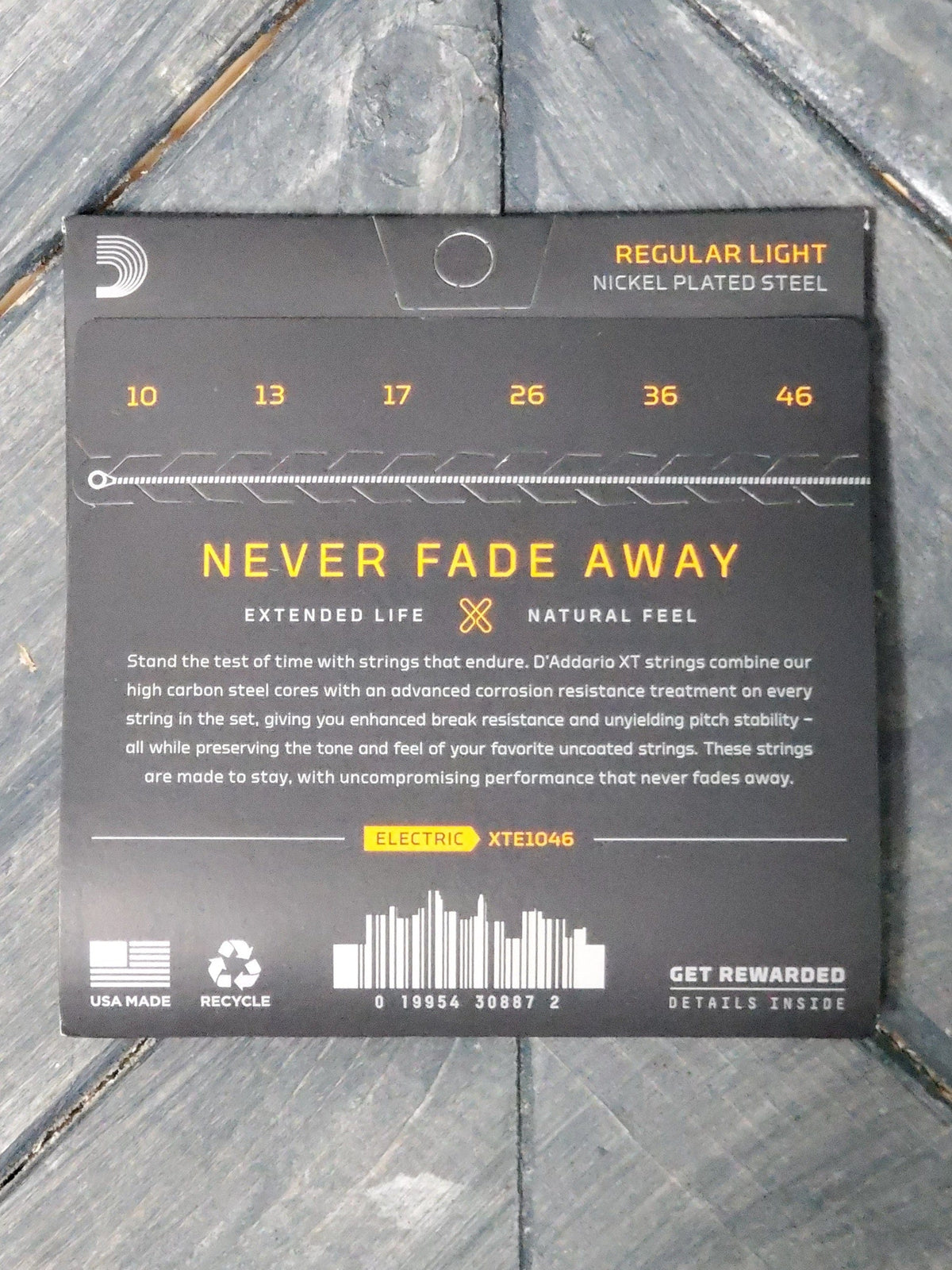 D'Addario XTE1046 back of the packaging