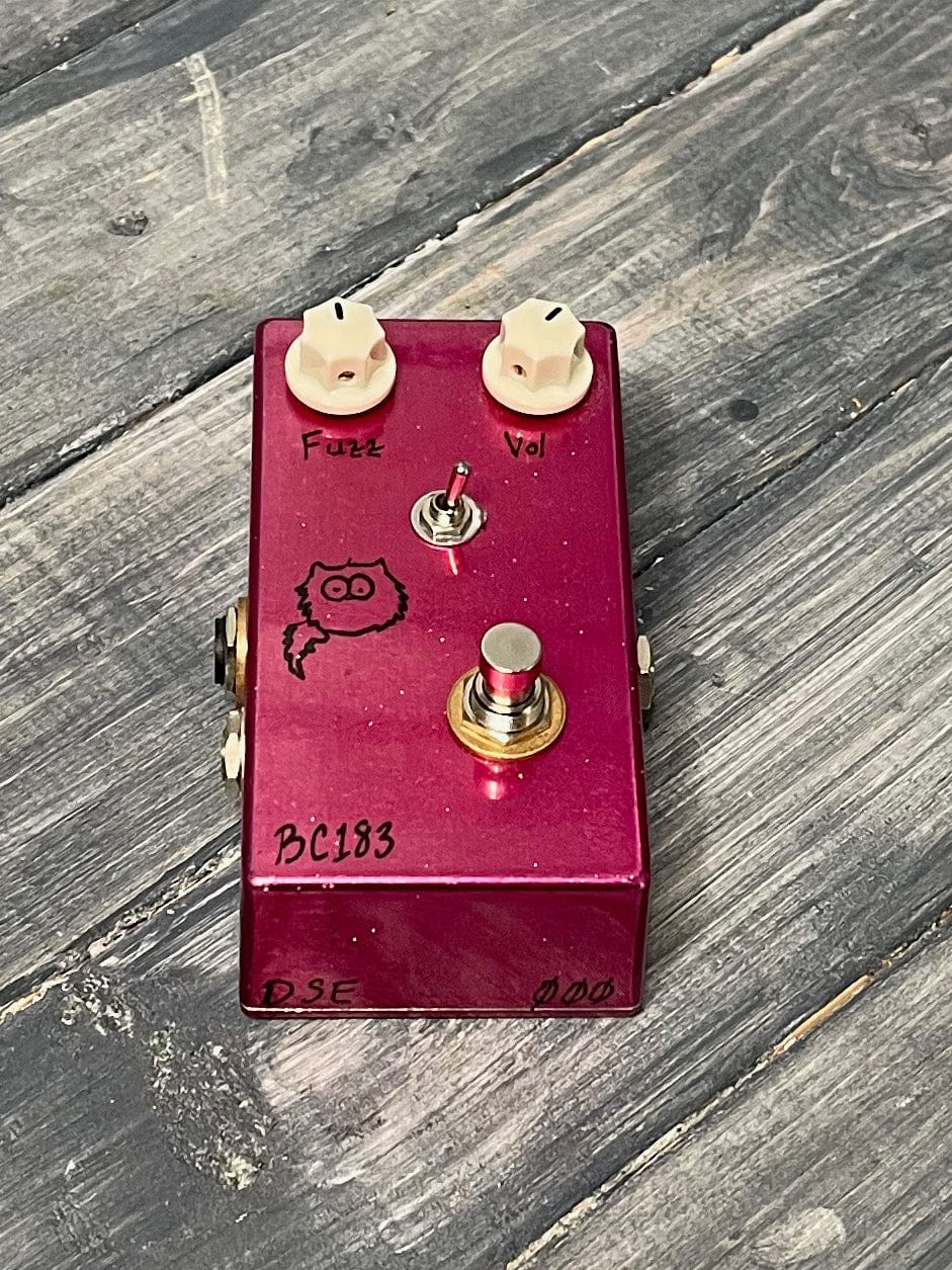 Dying Sun Effects pedal Used Dying Sun Effects Furball BC138 Fuzz Pedal