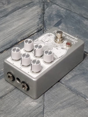 Earthquaker Devices pedal Earthquaker Devices Space Spiral Modulated Delay Pedal