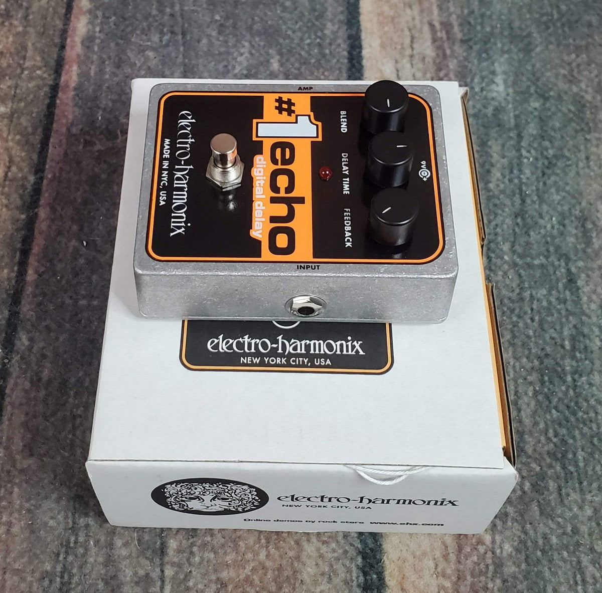 electro-harmonix pedal Electro-Harmonix #1 Echo Digital Delay Guitar Effects Pedal