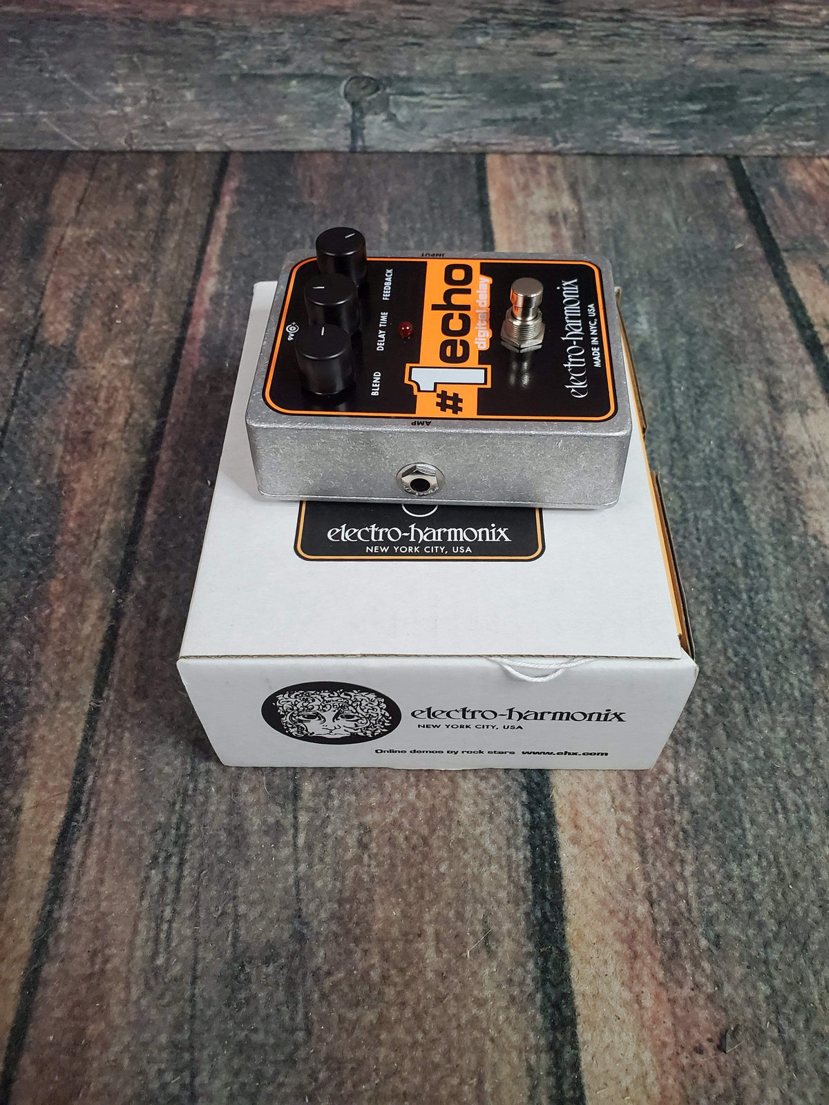 electro-harmonix pedal Electro-Harmonix #1 Echo Digital Delay Guitar Effects Pedal