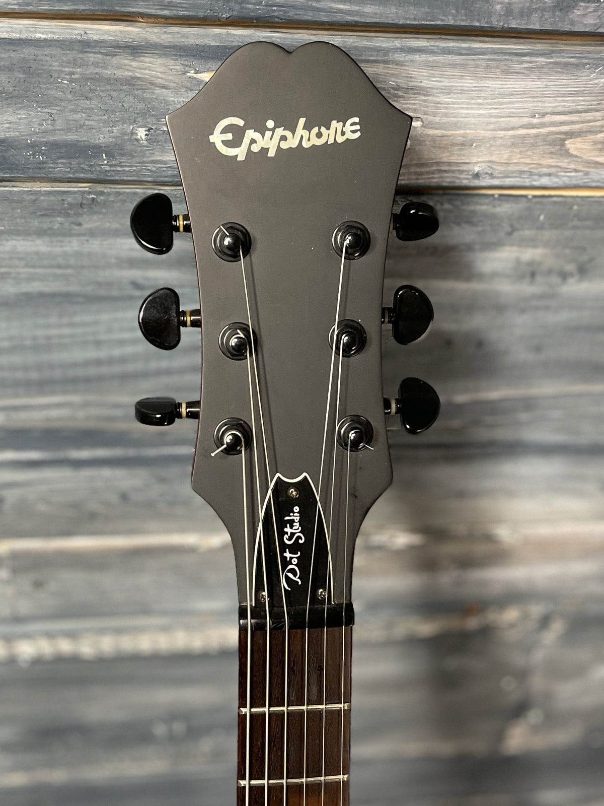 Epiphone Electric Guitar Used Epiphone 2005 Dot Studio Semi-Hollow Electric Guitar with Gig Bag- Worn Cherry