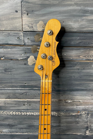 G&L Guitars Electric Bass Used G&L 1982 L-2000 USA made 4 String Electric Bass with Case - Aged White