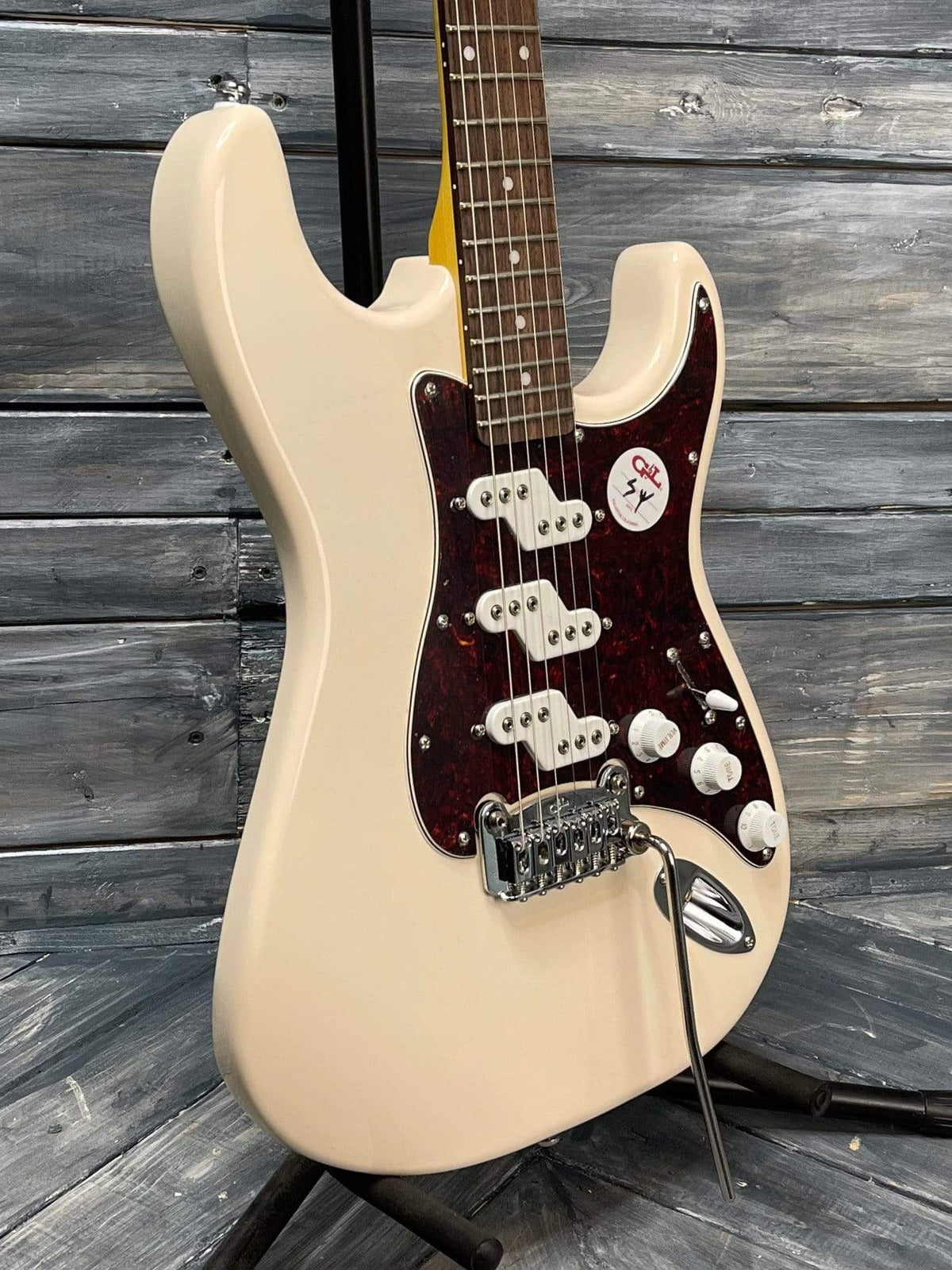 G&L Guitars Electric Guitar G&L Tribute Comanche Electric Guitar - Olympic White- Blem
