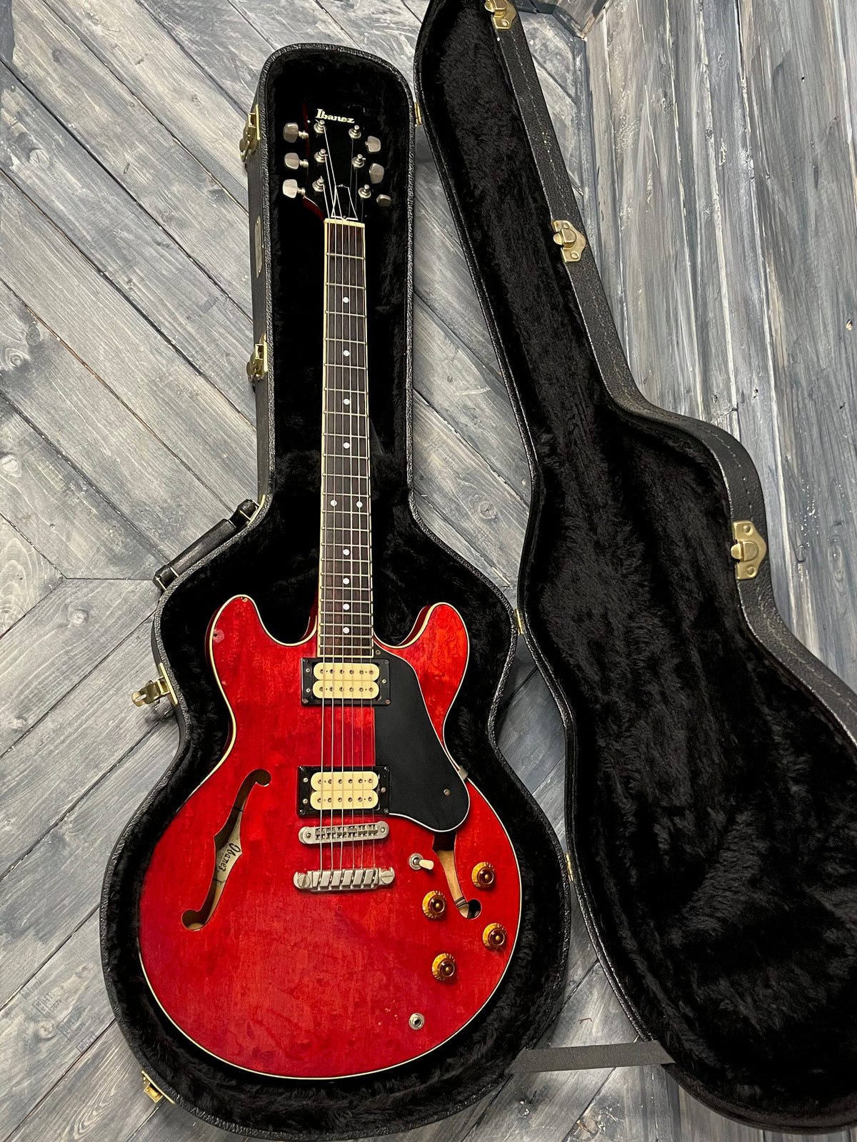 Ibanez Electric Guitar Used Ibanez 1981 MIJ Artist AM-50 Semi Hollow Electric Guitar with Case - Red
