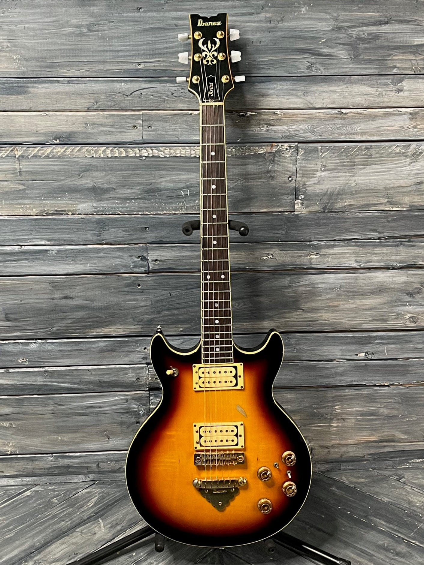 Used Ibanez Artist AR100 Electric Guitar with Hard Case Sunburst