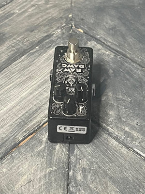 MXR Raw Dawg EG74 Eric Gales Overdrive Pedal view of power input