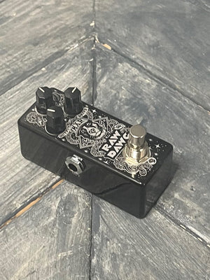 MXR Raw Dawg EG74 Eric Gales Overdrive Pedal left side of pedal and output jack