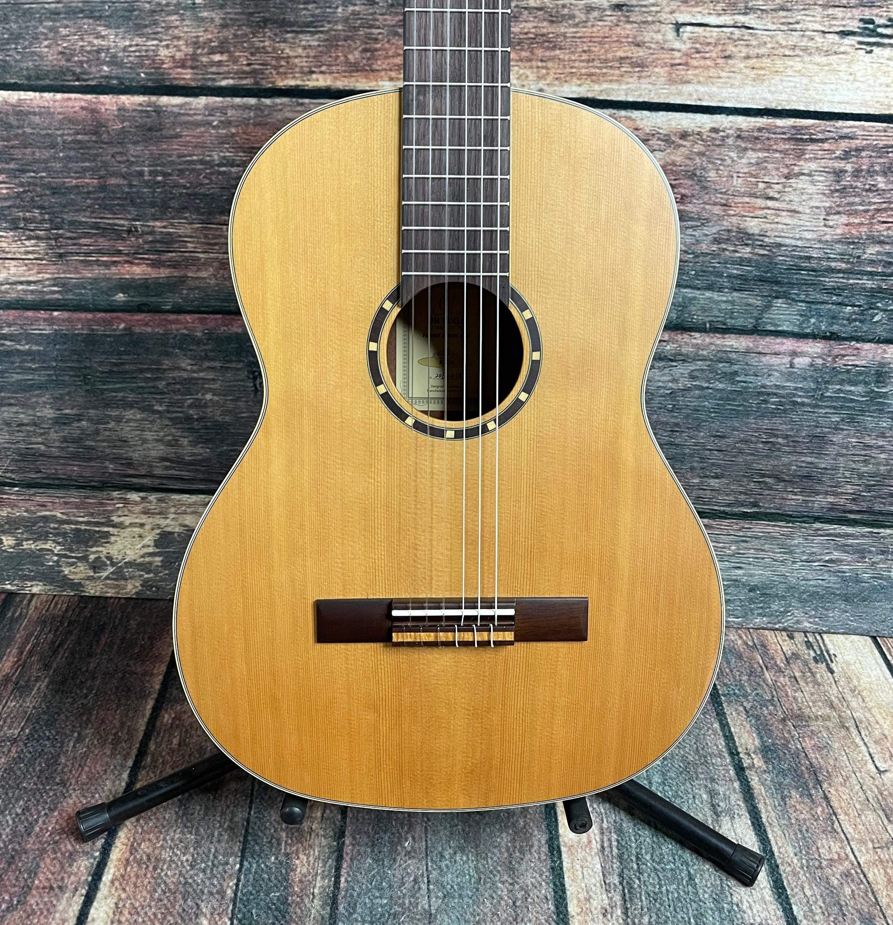 Ortega Left Handed R131L Family Series Pro Nylon String Acoustic