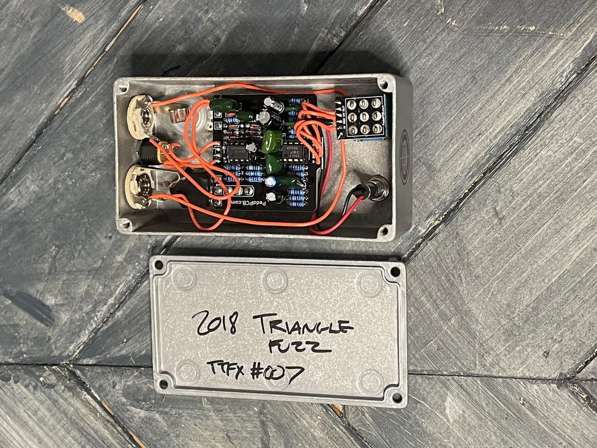Tortuga FX pedal Used Tortuga FX Prysm Fuzz Pedal