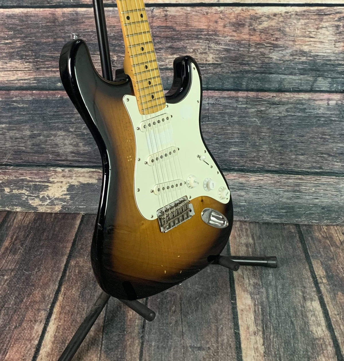 Used White Tiger MIJ USA Designed Strat Style Electric Guitar with Case